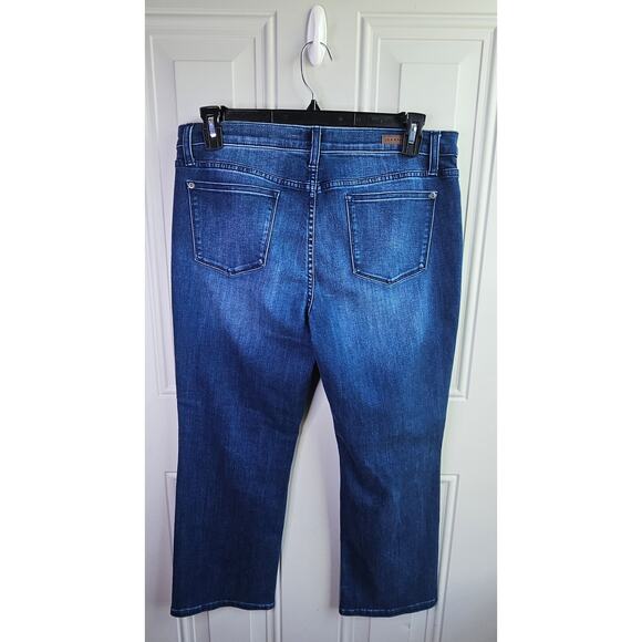 Lila Ryan Straight Leg Medium Wash Jeans Size 33 Distressed Cortland Ankle - Picture 2 of 11